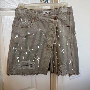 Easel Olive Distressed skirt
